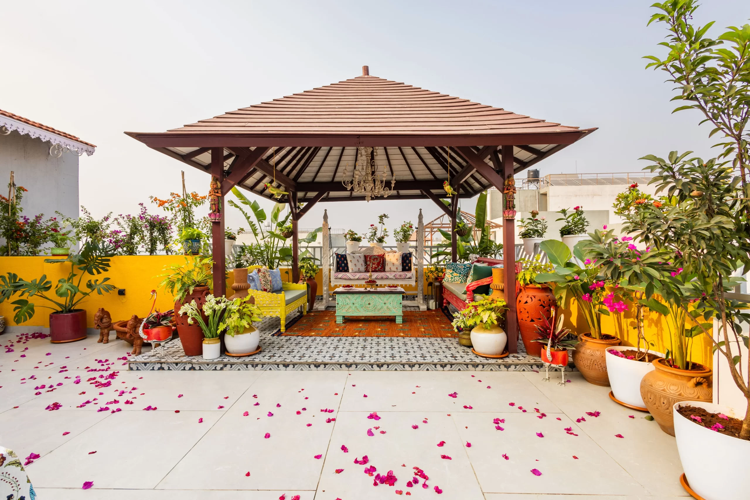 Dreamy Aangan Penthouse Makeover in Pune by Top Interior Decorators ...